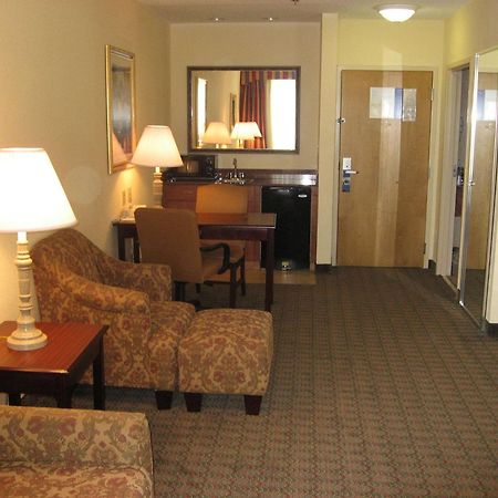 Hampton Inn קנטון מראה חיצוני תמונה