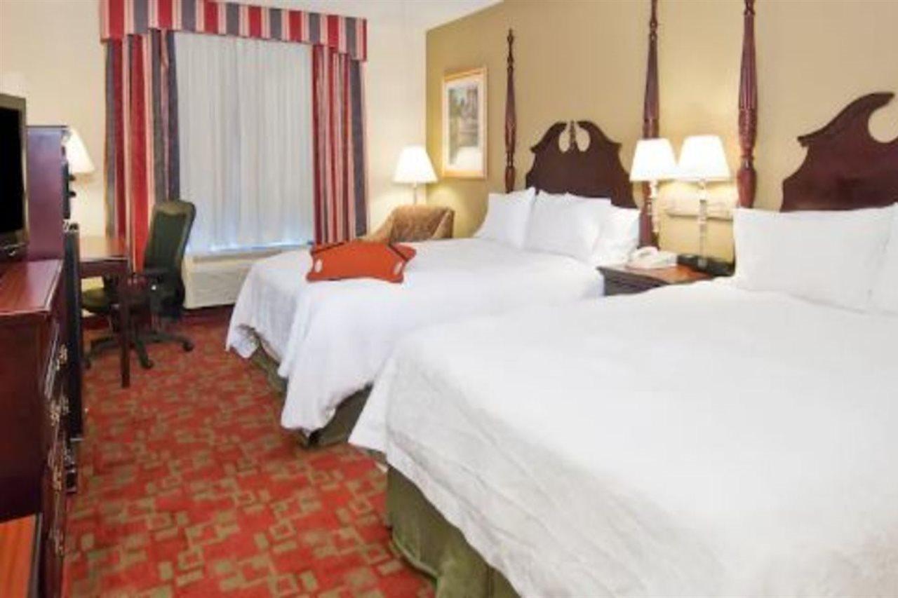Hampton Inn קנטון מראה חיצוני תמונה