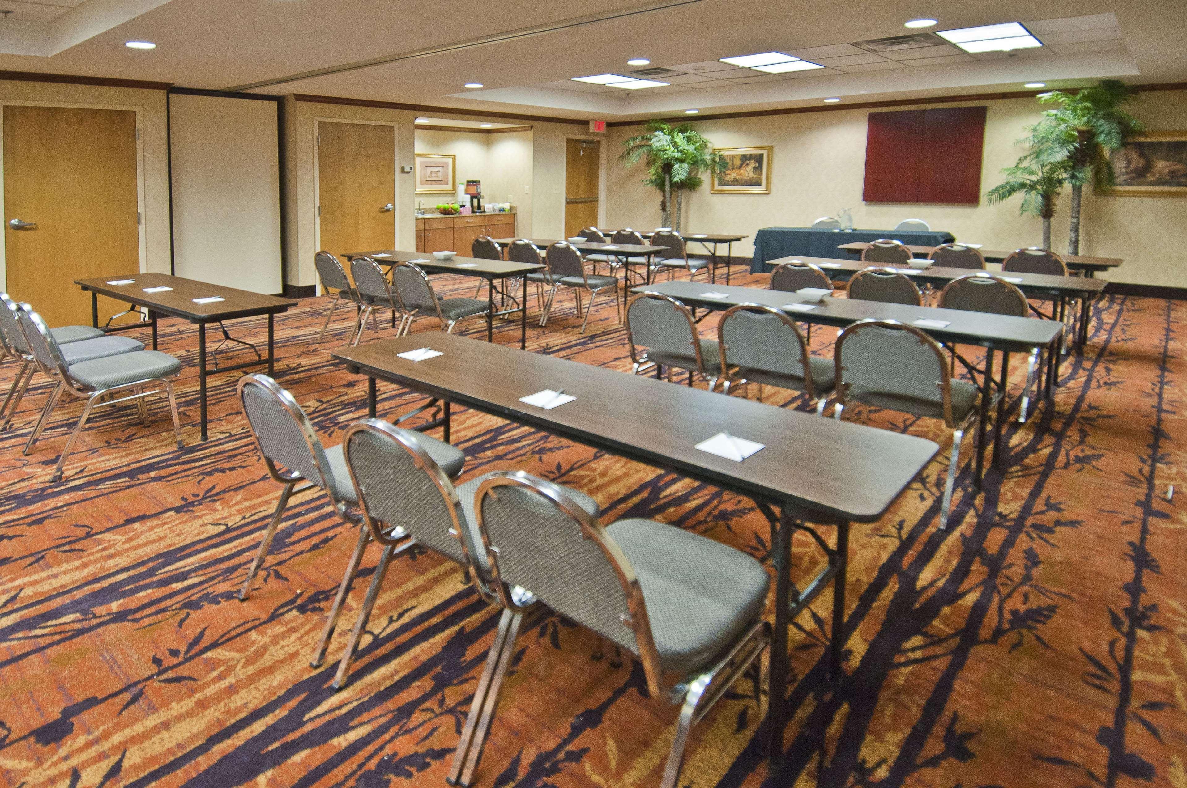 Hampton Inn קנטון מראה חיצוני תמונה