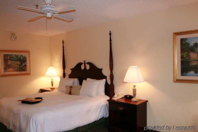 Hampton Inn קנטון חדר תמונה
